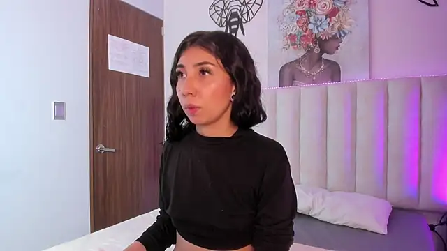 Snapshot of Isabella_Crofts chatting on November 6, 2025, 3:07 am Isabella Crofts online show from November 6, 2025, 3:07 am