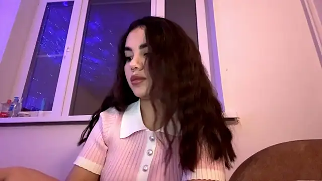 Priscillla Cute online show from November 19, 2025, 4:07 pm