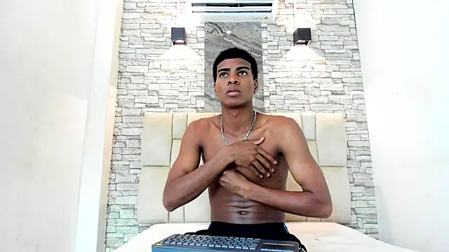 XAVI LEE online show from December 18, 2025, 8:15 pm