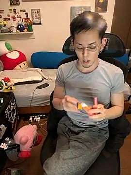 ippei0001 online show from November 9, 2025, 1:09 pm