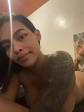 Snapshot of miapasitaa chatting on January 16, 2026, 8:18 am miapasitaa online show from January 16, 2026, 8:18 am