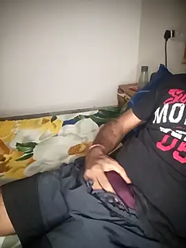 Snapshot of RubyEntity chatting on December 16, 2025, 1:49 pm RubyEntity online show from December 16, 2025, 1:49 pm