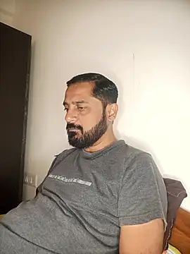 Snapshot of RubyEntity chatting on January 14, 2026, 3:01 am RubyEntity online show from January 14, 2026, 3:01 am