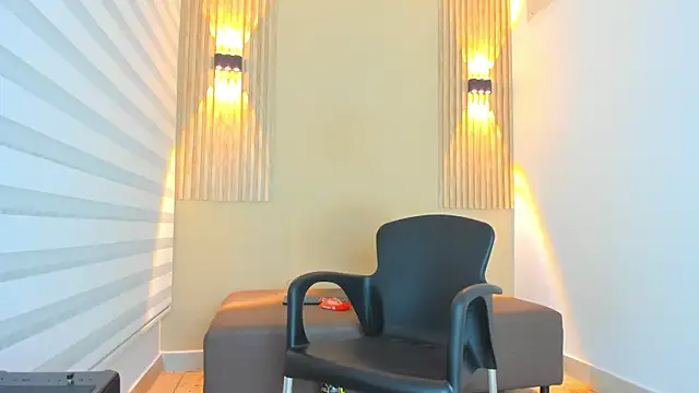 DANTE ARMSTRONG online show from December 15, 2025, 4:06 am