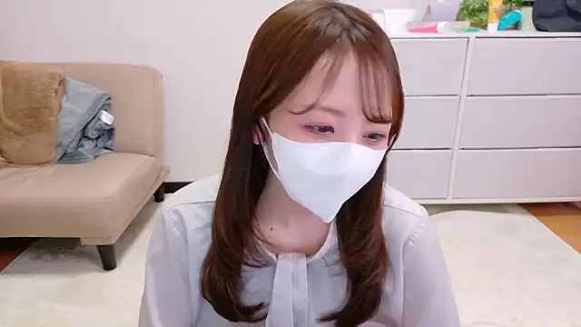 -aotan- online show from April 16, 2026, 4:08 pm