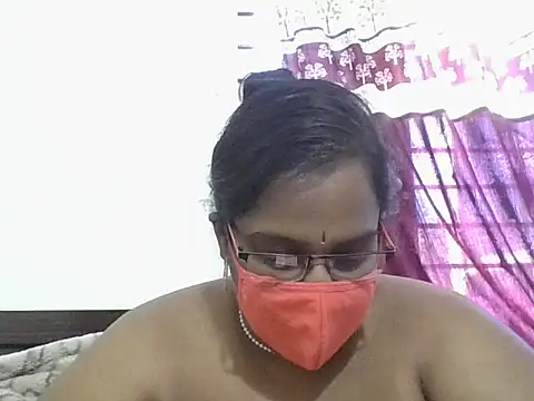 hootypriya online show from February 13, 2026, 8:32 am