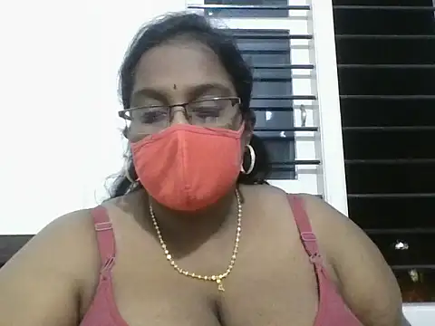hootypriya online show from April 7, 2026, 6:30 pm