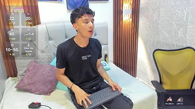 Snapshot of Elian_Julian chatting on November 11, 2025, 1:27 am Elian Julian online show from November 11, 2025, 1:27 am