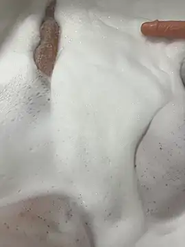 Snapshot of mihneaxxx chatting on November 26, 2025, 8:21 pm mihneaxxx online show from November 26, 2025, 8:21 pm