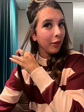 Snapshot of ella_rosex chatting on November 15, 2025, 4:25 pm ella rosex online show from November 15, 2025, 4:25 pm