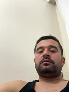 Snapshot of NiktirGit31 chatting on January 18, 2026, 3:27 pm NiktirGit31 online show from January 18, 2026, 3:27 pm