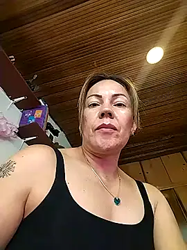 salomehill1 online show from December 14, 2025, 7:07 pm