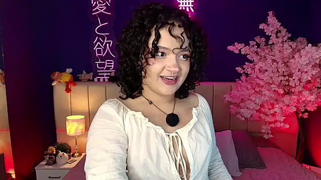  sarahRose online show from May 20, 2026, 4:07 am