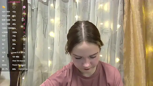 Snapshot of AlissaGerardo chatting on December 2, 2025, 2:12 pm AlissaGerardo online show from December 2, 2025, 2:12 pm