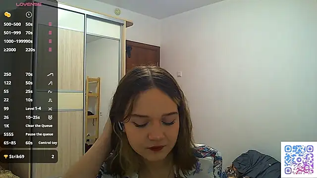 Snapshot of AlissaGerardo chatting on December 17, 2025, 2:12 pm AlissaGerardo online show from December 17, 2025, 2:12 pm