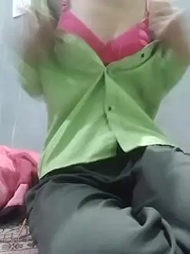 Isha kumari 69 online show from December 3, 2025, 3:03 am