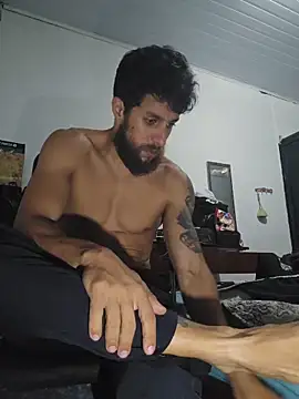 Snapshot of lucweed chatting on March 21, 2026, 5:12 am lucweed online show from March 21, 2026, 5:12 am