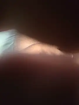 Snapshot of lucweed chatting on April 4, 2026, 4:48 pm lucweed online show from April 4, 2026, 4:48 pm