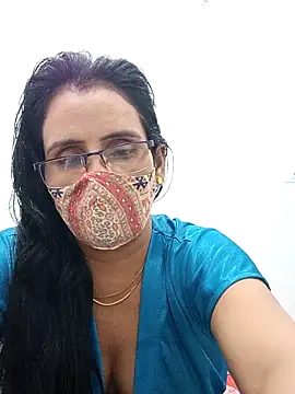 sanjana077 online show from April 9, 2026, 6:35 pm