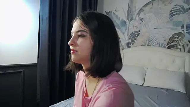 Snapshot of Ruby_de_Cherry chatting on November 6, 2025, 8:04 am Ruby de Cherry online show from November 6, 2025, 8:04 am