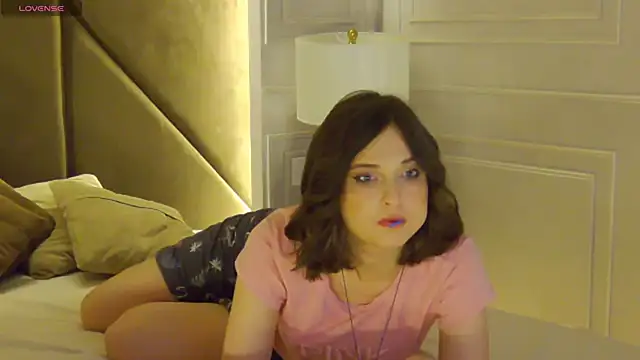 Snapshot of Ruby_de_Cherry chatting on November 11, 2025, 6:35 am Ruby de Cherry online show from November 11, 2025, 6:35 am