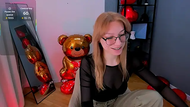 Snapshot of CindyMoriLove chatting on February 12, 2026, 6:08 am CindyMoriLove online show from February 12, 2026, 6:08 am