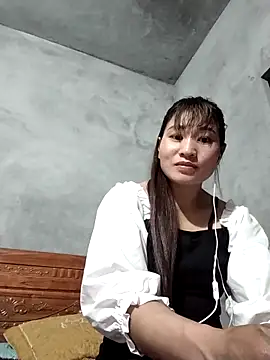 Snapshot of Qoine392 chatting on December 19, 2025, 12:23 pm Qoine392 online show from December 19, 2025, 12:23 pm