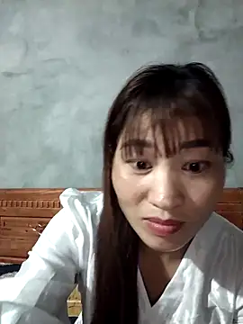 Snapshot of Qoine392 chatting on December 21, 2025, 7:54 pm Qoine392 online show from December 21, 2025, 7:54 pm