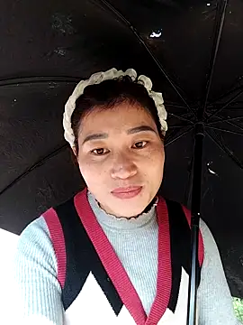 Snapshot of Qoine392 chatting on January 11, 2026, 7:24 am Qoine392 online show from January 11, 2026, 7:24 am