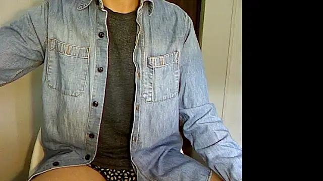 Snapshot of Taro070 chatting on November 10, 2025, 1:26 am Taro070 online show from November 10, 2025, 1:26 am