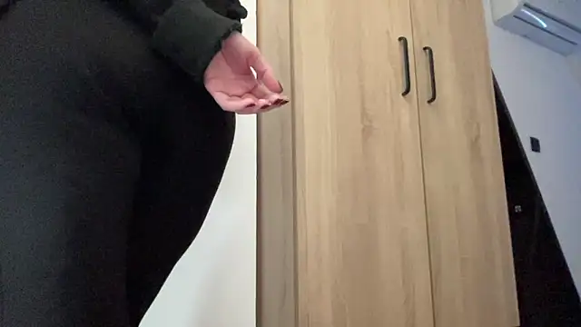 Snapshot of Ameli8 chatting on February 1, 2026, 4:05 pm Ameli8 online show from February 1, 2026, 4:05 pm