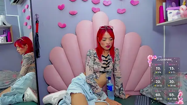 Snapshot of luci_miller chatting on November 9, 2025, 4:27 pm luci miller online show from November 9, 2025, 4:27 pm