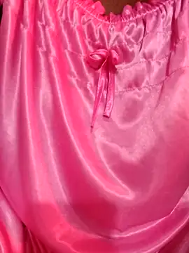 Snapshot of Rihasna chatting on November 14, 2025, 12:48 pm Rihasna online show from November 14, 2025, 12:48 pm