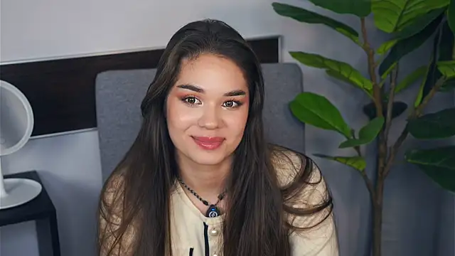 Snapshot of JanelKofron chatting on November 8, 2025, 1:55 pm JanelKofron online show from November 8, 2025, 1:55 pm