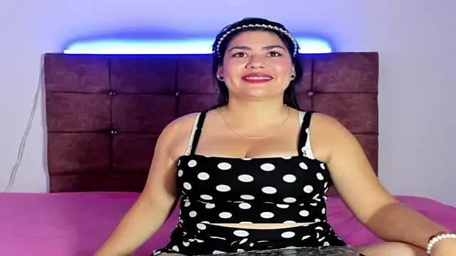 Snapshot of NoirAntonela chatting on November 14, 2025, 6:06 pm NoirAntonela online show from November 14, 2025, 6:06 pm