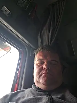 Grase44 online show from November 19, 2025, 2:39 pm