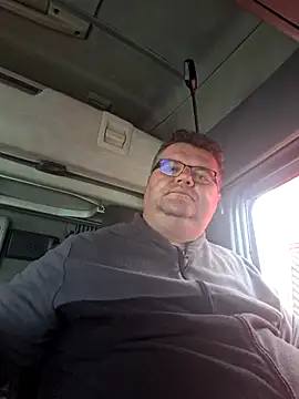 Grase44 online show from December 2, 2025, 9:58 am