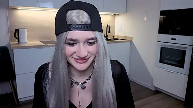 eshleeygreen online show from December 4, 2025, 3:43 pm