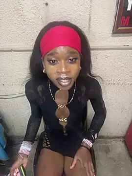 Snapshot of SexyDior925 chatting on January 10, 2026, 12:01 am SexyDior925 online show from January 10, 2026, 12:01 am