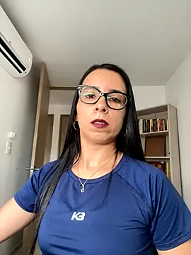 Snapshot of Vicky_ro chatting on November 12, 2025, 8:30 pm Vicky ro online show from November 12, 2025, 8:30 pm