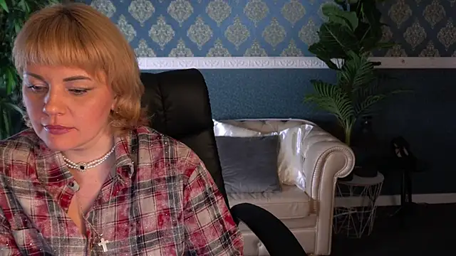 AmaraNights online show from April 3, 2026, 7:01 pm