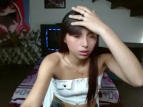 Snapshot of LuluKiss_ chatting on November 10, 2025, 6:18 pm LuluKiss online show from November 10, 2025, 6:18 pm