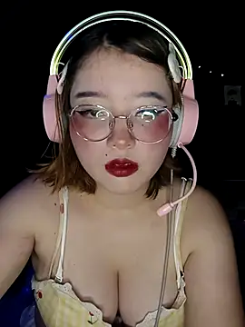 Michi sauria1 online show from November 13, 2025, 4:00 am