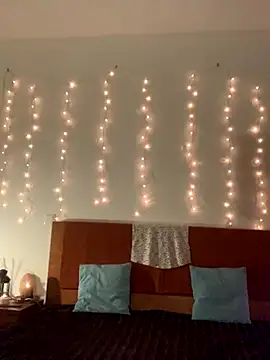 massagistahotbrunette online show from November 20, 2025, 7:13 pm