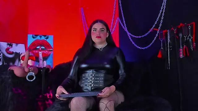 KatrinaStone online show from January 6, 2026, 11:18 pm