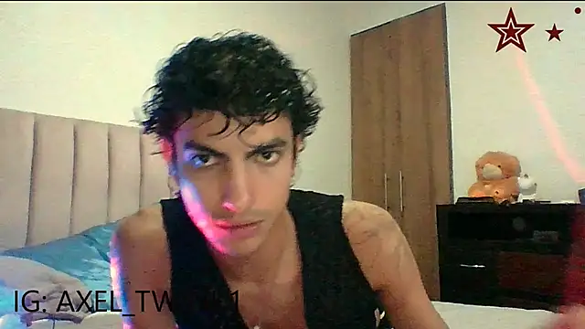 axel love13 online show from December 3, 2025, 10:41 pm