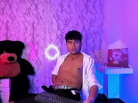 Snapshot of Valentino_Lane chatting on February 9, 2026, 6:06 am Valentino Lane online show from February 9, 2026, 6:06 am