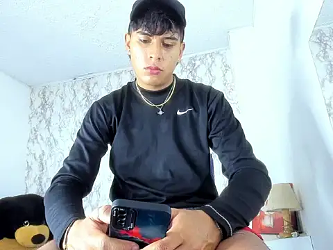 Snapshot of Valentino_Lane chatting on February 16, 2026, 3:02 am Valentino Lane online show from February 16, 2026, 3:02 am