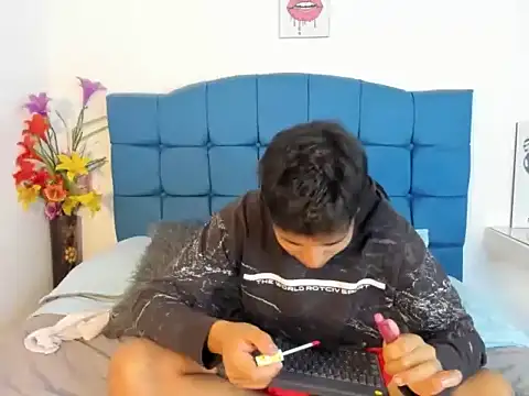 Snapshot of Valentino_Lane chatting on February 22, 2026, 2:13 am Valentino Lane online show from February 22, 2026, 2:13 am