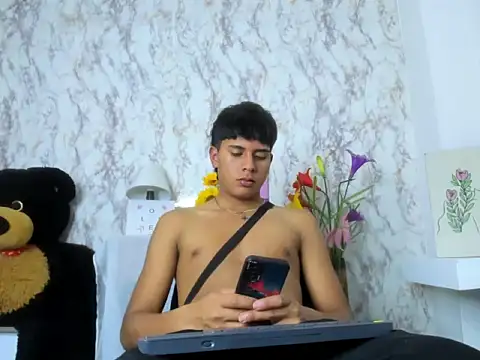 Snapshot of Valentino_Lane chatting on March 2, 2026, 2:03 am Valentino Lane online show from March 2, 2026, 2:03 am